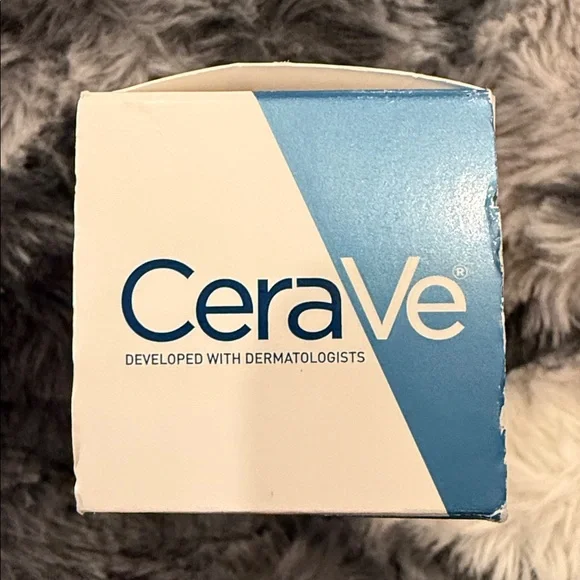 NWT CeraVe Therapeutic Hand Cream with Hyaluronic Acid & Ceremides - Picture 8 of 12